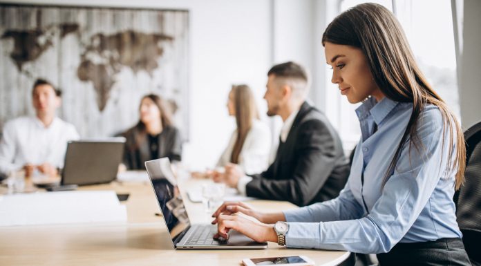 Zarabianie w Internecie i mediach społecznościowych