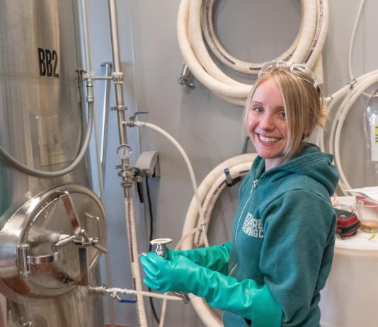 Jak przebiega proces precoolingu? chlodzenie procesow