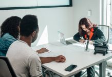 Na czym polega praca pośrednika kredytowego? praca posrednika kredytowego